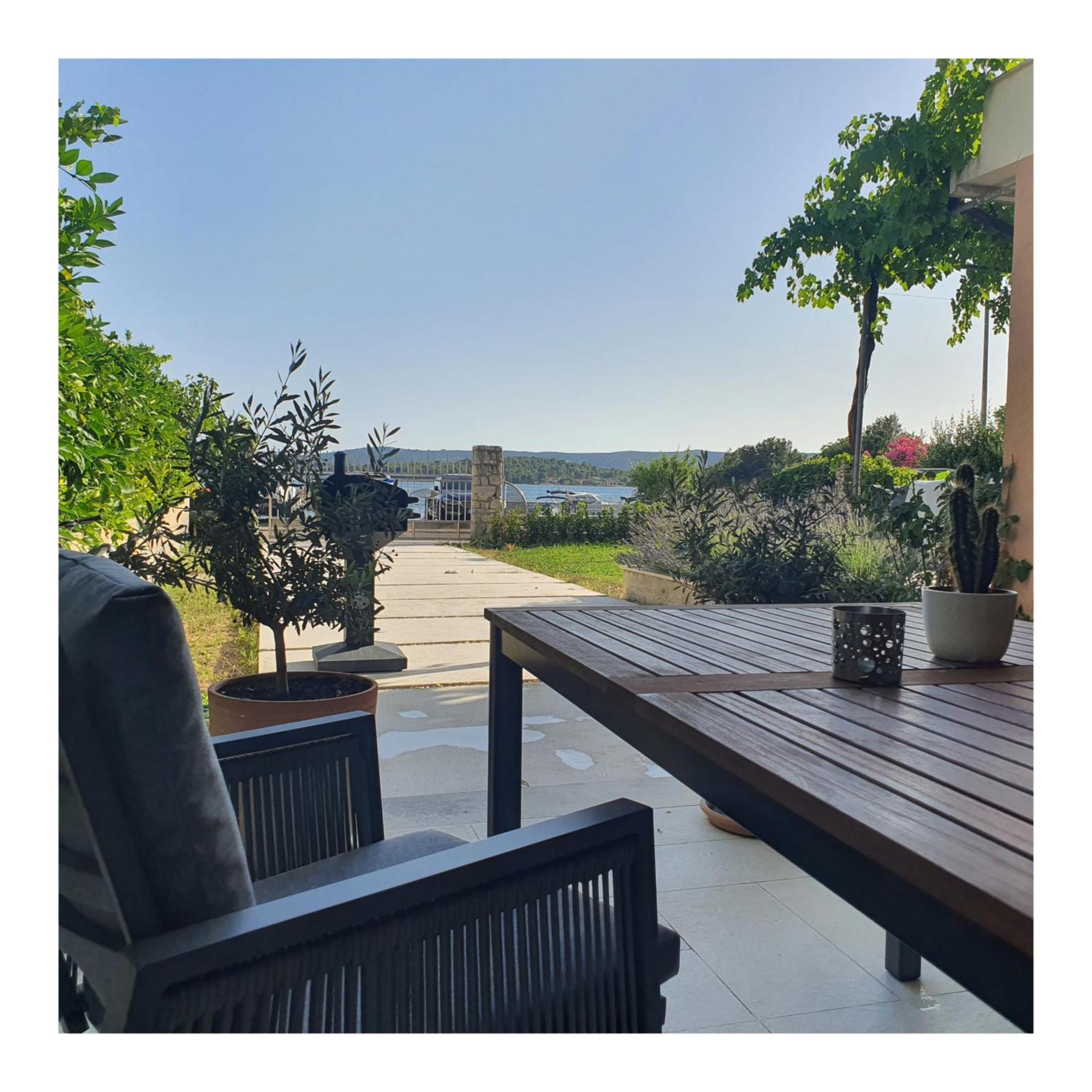 Apartments Villa Oliva Turanj Quarto foto