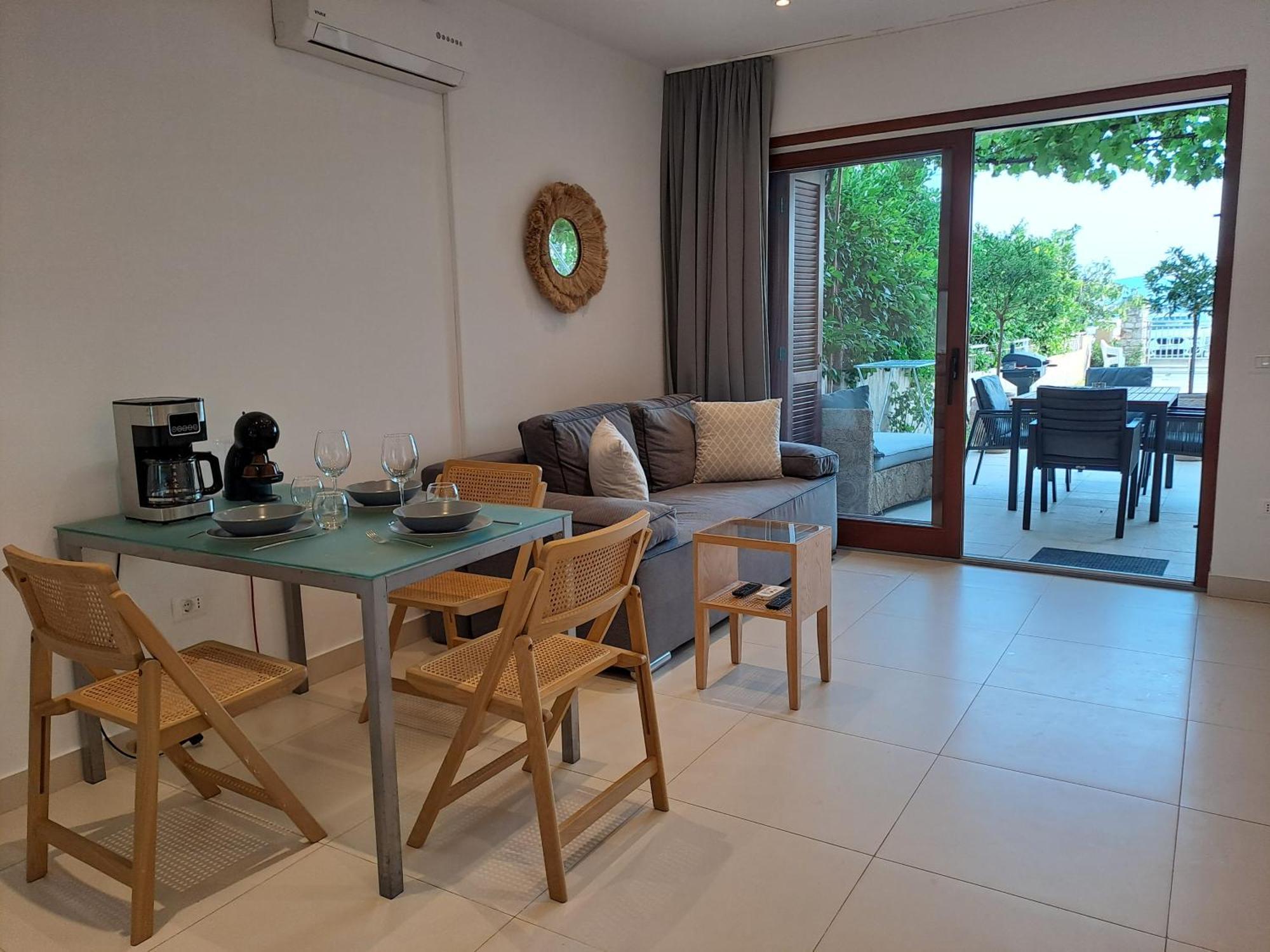 Apartments Villa Oliva Turanj Quarto foto